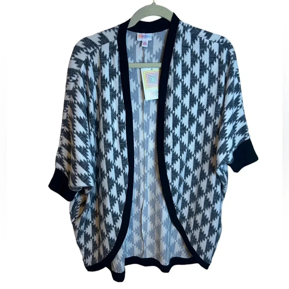 NWT LULAROE TRACY CARDIGAN